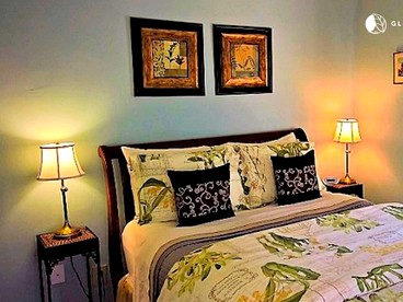 Peaceful Weekend Getaway on the Housatonic River near Wyantenock State Forest, Connecticut - Cornwall Bridge, Connecticut - glamping.directory