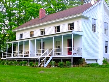 Peaceful Weekend Getaway on the Housatonic River near Wyantenock State Forest, Connecticut - glamping.directory