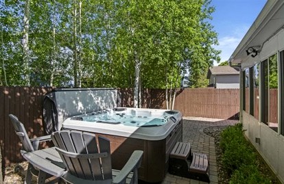 Beautiful Modern Vacation Rental with Incredible Lake and Mountain Views for an Amazing Family Escape to Flagstaff, Arizona - Flagstaff, Arizona - glamping.directory