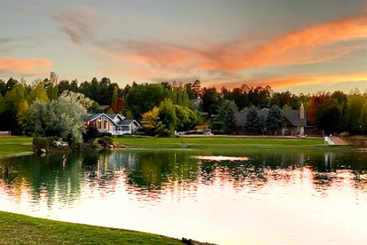 Beautiful Modern Vacation Rental with Incredible Lake and Mountain Views for an Amazing Family Escape to Flagstaff, Arizona - Flagstaff, Arizona - glamping.directory