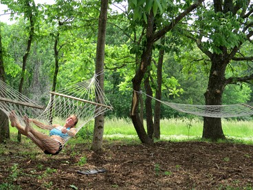 Escape Together: Unforgettable Group Retreat in a Beautiful Shawnee National Forest Cottage - Karbers Ridge, Illinois - glamping.directory