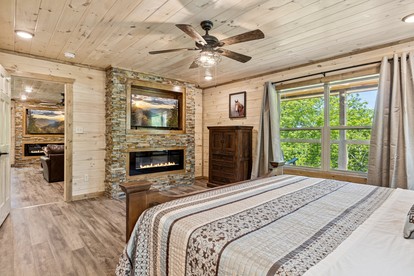 Charming Cabin with Indoor Pool and Balcony in Sevierville, Tennessee - Sevierville, Tennessee - glamping.directory