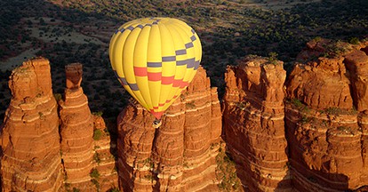 Gorgeous and Spacious Cabin Rental Overlooking Oak Creek Canyon - Sedona, Arizona - glamping.directory