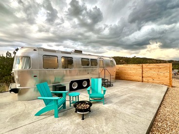 Retro Glamping Airstream Equipped with Modern Amenities near Bryce Canyon National Park, Utah - Orderville, Utah - glamping.directory