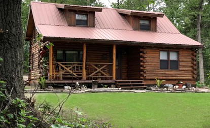 Stunning Log Cabin Rental with Amazing Views of Pioneer Peak near Anchorage, Alaska - glamping.directory