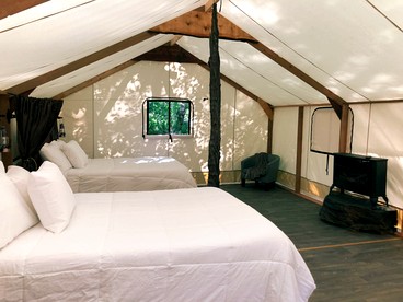 Large and Spacious Safari Tent on a Forks Glamping Resort, Perfect for an Escape to Olympic National Park - Forks, Washington - glamping.directory