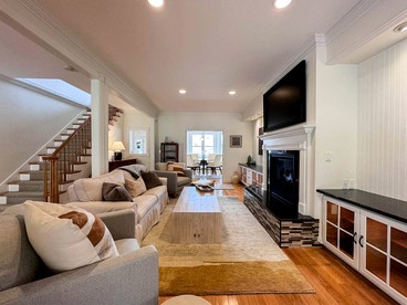Incredible Rental with Game Room, Spa and Luxurious Amenities in New Hampshire - Bartlett, New Hampshire - glamping.directory