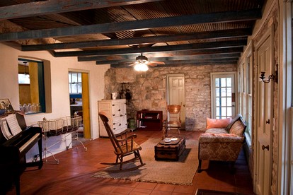 Lovely and Quiet Bed and Breakfast Cottage near Dripping Springs, Texas - Dripping Springs, Texas - glamping.directory