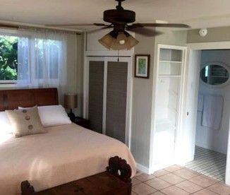 Charming Vacation Rental Surrounded by Palm Trees Just Steps from the Beach on Island of Maui, Hawaii - Paia, Hawaii - glamping.directory