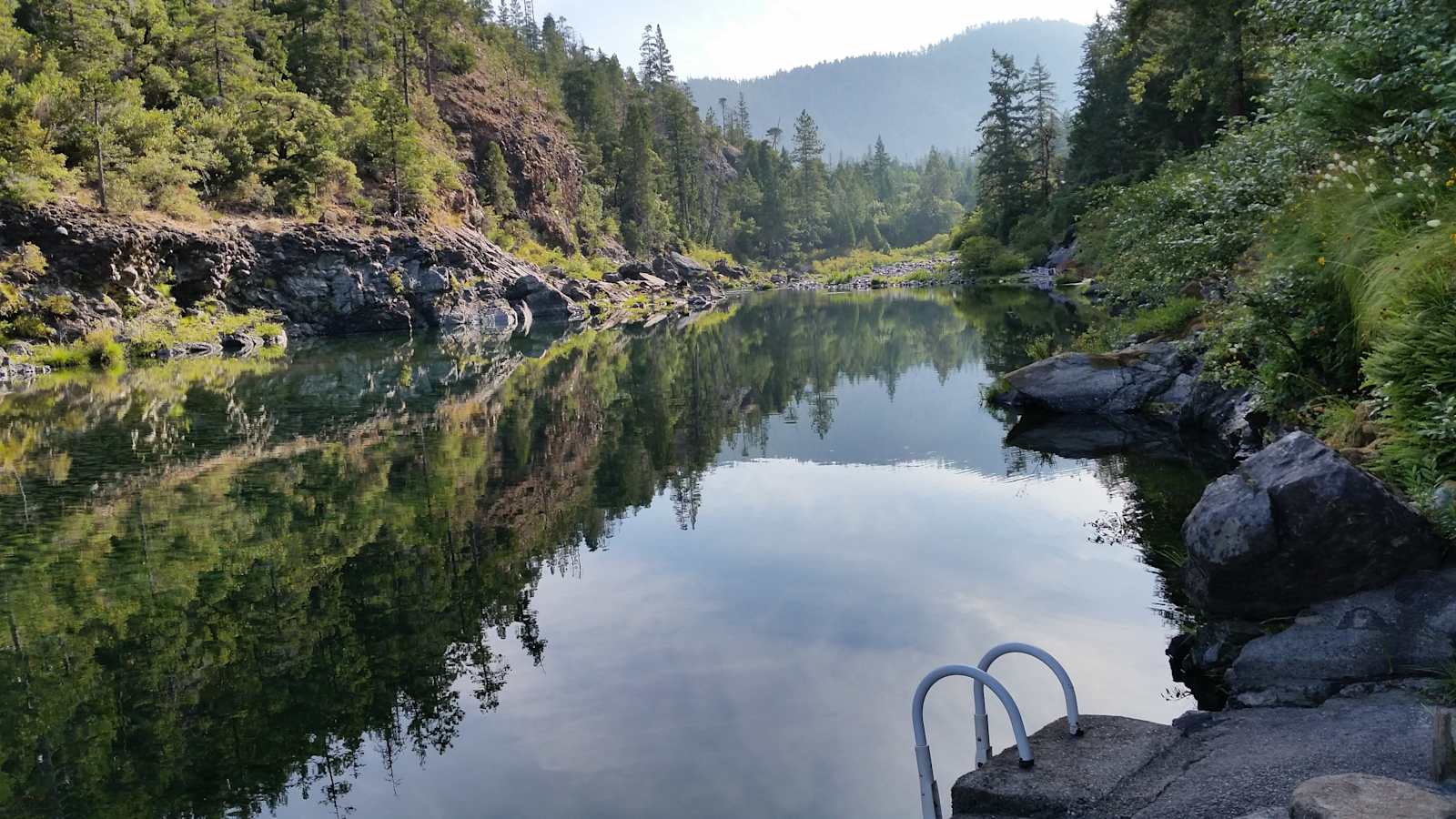 Smith River Retreat - Gasquet, California - glamping.directory