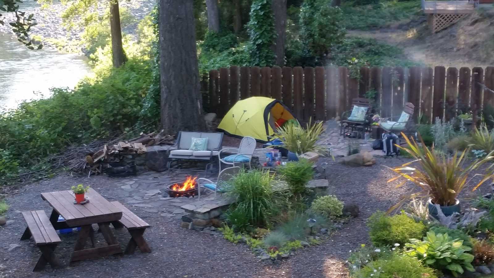 Smith River Retreat - Gasquet, California - glamping.directory