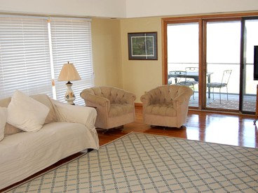 Waterfront Vacation Rental with a Hot Tub and Dock on Edisto Island, South Carolina - Edisto Island, South Carolina - glamping.directory