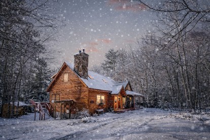 Enormous Cabin with Game Room, Screened Porch and Outdoor Space in NH - glamping.directory