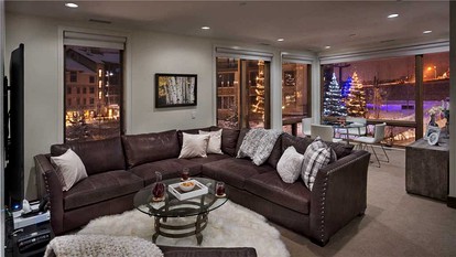 Elegant Vacation Rental by the Trailhead Lodge in Steamboat Springs, Colorado - Steamboat Springs, Colorado - glamping.directory