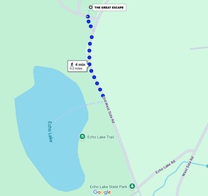 Luxurious Pet Friendly Vacation Rental Near Echo Lake with Hot Tub in North Conway, NH - North Conway, New Hampshire - glamping.directory