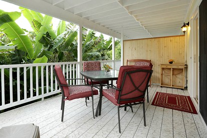 Enchanting Beach Vacation Rental with German-Speaking Hosts in Kailua Kona, Hawaii - Kailua-Kona, Hawaii - glamping.directory