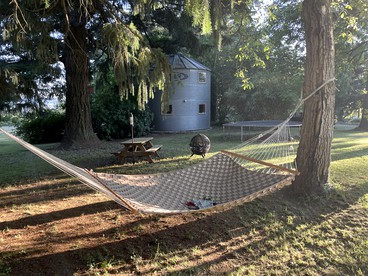 Airstream near Gorge and Edgefield Perfect for a Glamping Experience in Oregon - Portland, Oregon - glamping.directory