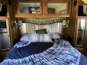Airstream near Gorge and Edgefield Perfect for a Glamping Experience in Oregon - Portland, Oregon - glamping.directory