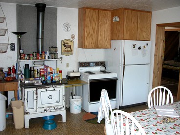 Secluded Cabin Rental with a Covered Back Deck in Elk City, Idaho - Elk City, Idaho - glamping.directory