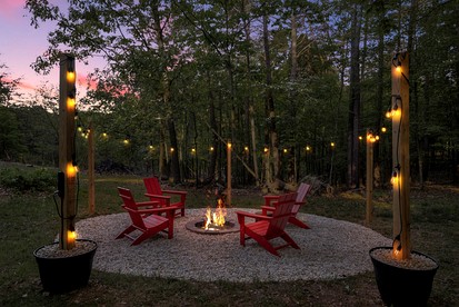 Cozy Chalet Cabin with Hot Tub, Fire Pit, Modern Decor in Bloomery, WV - Bloomery, West Virginia - glamping.directory