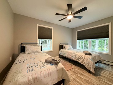 Modern Cottage Retreat Near Pleasant Mountain in Bridgton, Maine - Bridgton, Maine - glamping.directory