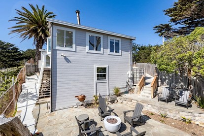 Scenic Oceanfront Coastal Retreat with Private Writer’s Space Near Montara Point Lighthouse, Northern California - glamping.directory