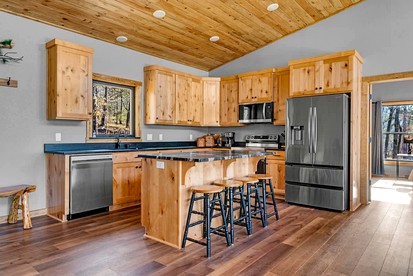 Tranquil Riverside Cabin with Expansive Trails near Elkins, Arkansas - Fayetteville, Arkansas - glamping.directory