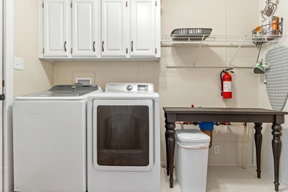 Serene Vacation Rental in the Heart of Texas Hill Country for a Peaceful Getaway in Pipe Creek, Texas - Pipe Creek, Texas - glamping.directory
