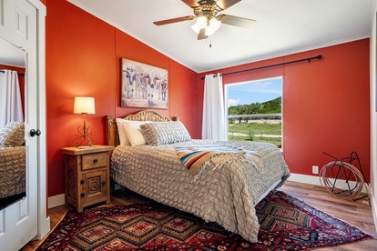 Serene Vacation Rental in the Heart of Texas Hill Country for a Peaceful Getaway in Pipe Creek, Texas - Pipe Creek, Texas - glamping.directory