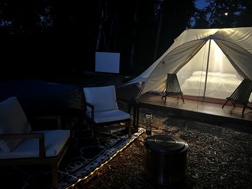 Romantic Luxury Glamping Tent with Riverfront Views near Sandpoint, Idaho - Sandpoint, Idaho - glamping.directory