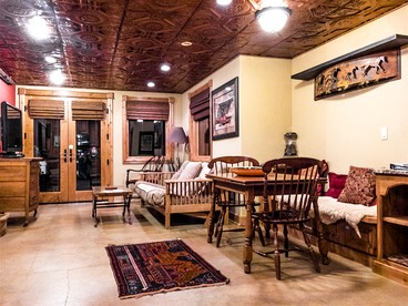Idyllic Suite Rental for a Relaxing Weekend Getaway in Northern Idaho - Sandpoint, Idaho - glamping.directory