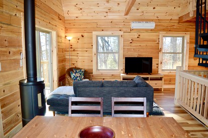 Luxury Log Cabin with Mountain and Forest Views near Asheville, North Carolina - Fletcher, North Carolina - glamping.directory