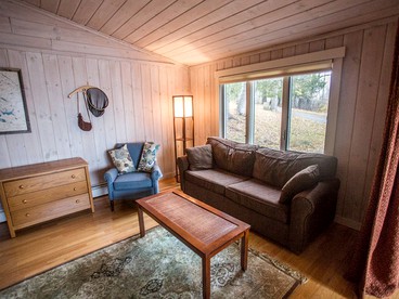 Gorgeous Cottage Rental on Banks of Rangeley Lake in Rangeley, Maine - Rangeley, Maine - glamping.directory