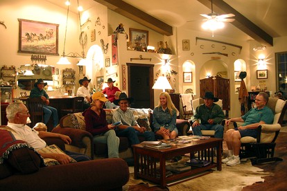 Large Suite Rental Perfect for Groups near Bullhead City, Arizona - Yucca, Arizona - glamping.directory