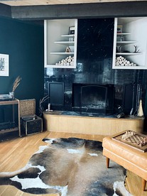 Stunning Cabin with Indoor Jacuzzi Ideal for a Weekend Getaway from Los Angeles - Pine Mountain Club, California - glamping.directory