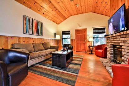 Guerneville Glamping near the Rusian River for a Family and Pet Friendly Getaway - Guerneville, California - glamping.directory