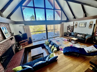 Unbelievable Cabin with Amazing Sights and Fire Pit in Winhall, Vermont - Winhall, Vermont - glamping.directory