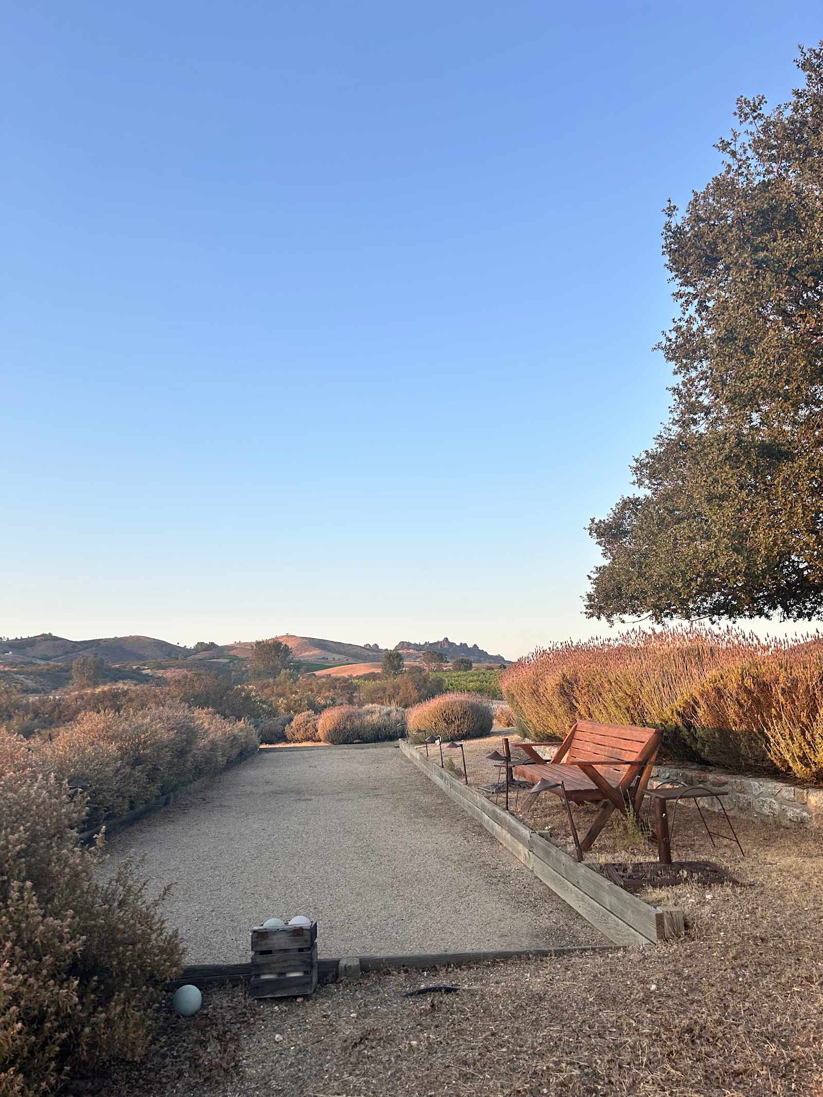 Two miles from Pinnacles Nat. Park - glamping.directory