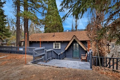 Outstanding Cabin Nestled Amidst Trees and Barbecue Provided in Big Bear Lake, California - glamping.directory
