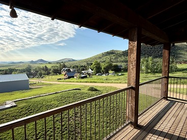 Charming Historic-Inspired Vacation Home with Mountain Views near Pony School House in Pony, Montana - Pony, Montana - glamping.directory