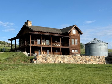 Charming Historic-Inspired Vacation Home with Mountain Views near Pony School House in Pony, Montana - glamping.directory
