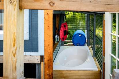 Tiny House with Gorgeous Views in New York, Perfect for Intimate Weekends Away - Preston Hollow, New York - glamping.directory