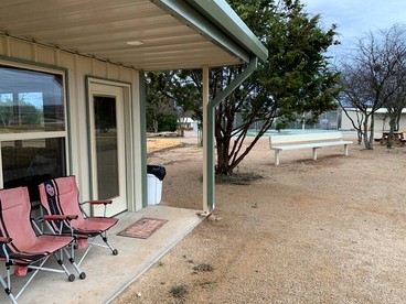 Jacksboro Glamping Destination with Sports Facilities in Texas - Graford, Texas - glamping.directory
