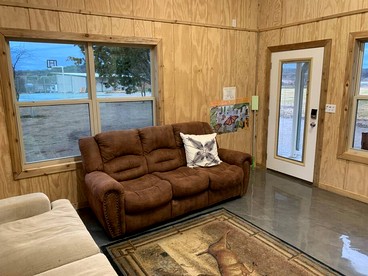 Jacksboro Glamping Destination with Sports Facilities in Texas - Graford, Texas - glamping.directory