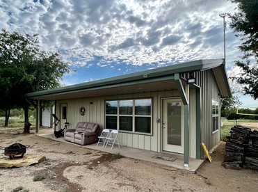 Jacksboro Glamping Destination with Sports Facilities in Texas - glamping.directory