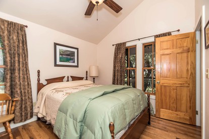 Lovely Cottage Retreat in Texas Hill Country with Cypress Creek Views near Hamilton Pool - Round Mountain, Texas - glamping.directory