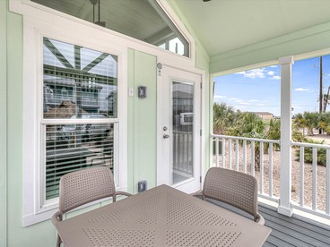 Charming Tiny House Getaway on Family Resort with Pool in Port Aransas, Texas - Port Aransas, Texas - glamping.directory