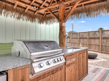 Charming Tiny House Getaway on Family Resort with Pool in Port Aransas, Texas - Port Aransas, Texas - glamping.directory