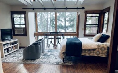 Charming Cabin Rental for Family or Group Glamping Retreats in Coeur d'Alene, Idaho - Coeur d'Alene, Idaho - glamping.directory