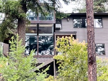 Charming Cabin Rental for Family or Group Glamping Retreats in Coeur d'Alene, Idaho - glamping.directory